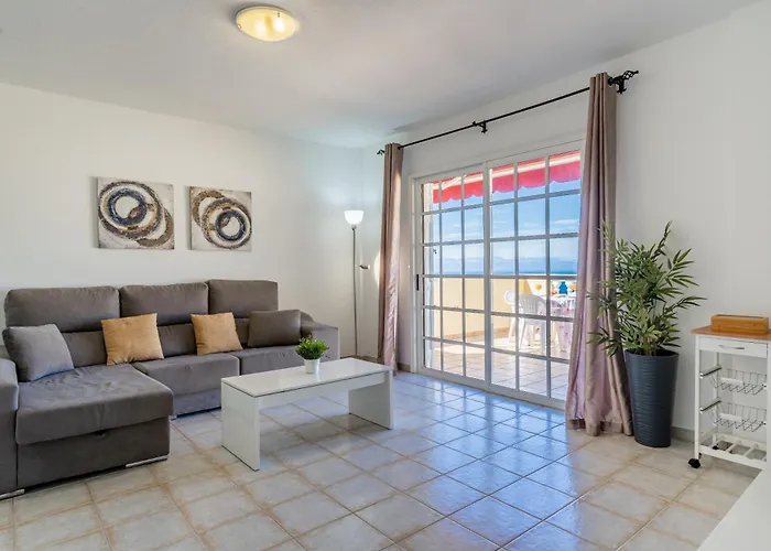 Penthouse With Ocean Views - Torviscas *