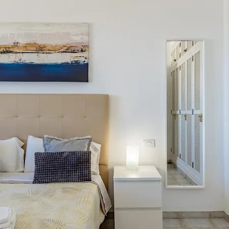 Penthouse With Panoramic Ocean Views & Terrace In Torviscas *