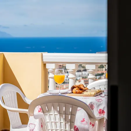 Penthouse With Panoramic Ocean Views & Terrace In Torviscas *