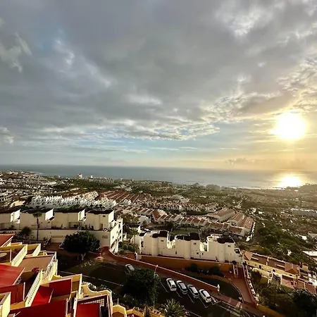 Penthouse With Ocean Views - Torviscas Apartment