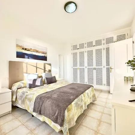 Penthouse With Ocean Views - Torviscas