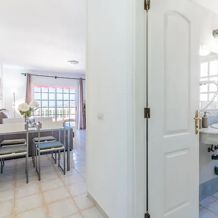 Апартаменты Penthouse With Panoramic Ocean Views & Terrace In Torviscas