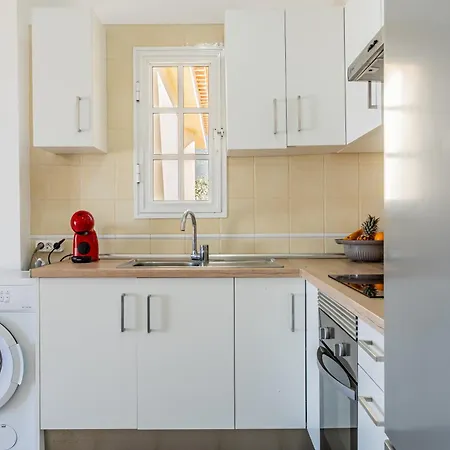 Penthouse With Ocean Views - Torviscas Διαμέρισμα *