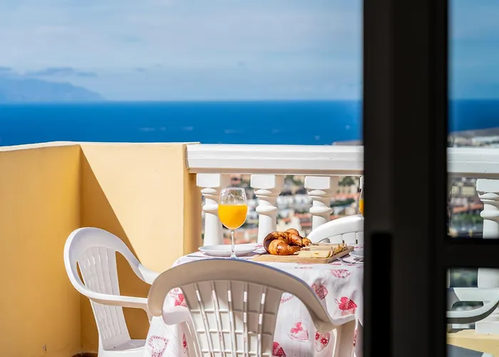 Penthouse With Ocean Views - Torviscas *