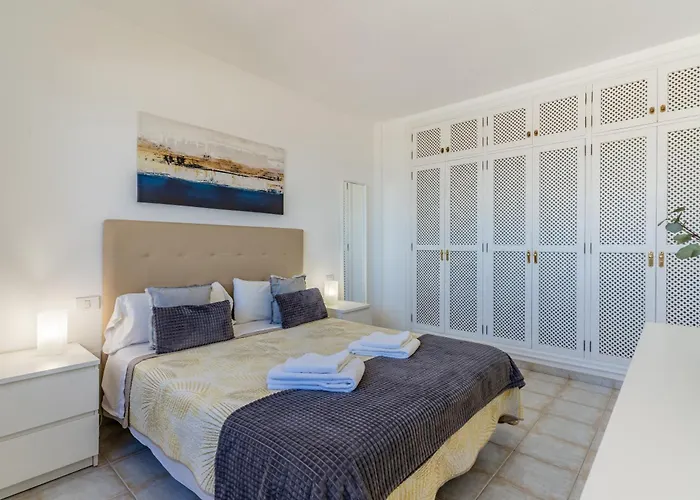 Daire Penthouse With Ocean Views - Torviscas