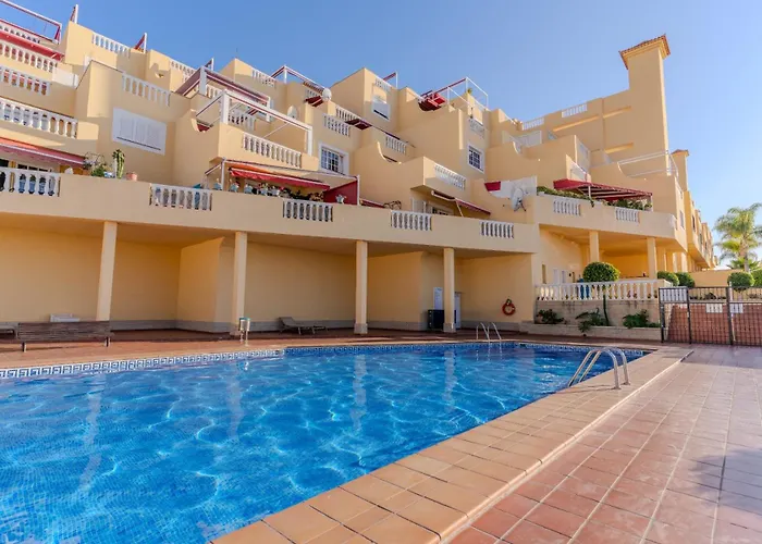 Penthouse With Ocean Views - Torviscas Apartment *